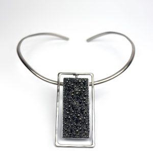 Collier choker en grand anneau plaqué argent