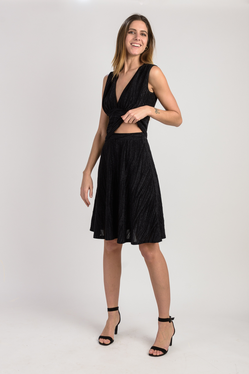 Top Débardeur Col Plongeant Noir – Image 4