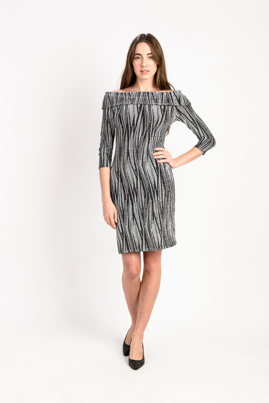 Robe Décolleté Tombant Sur Les Epaules Argentée