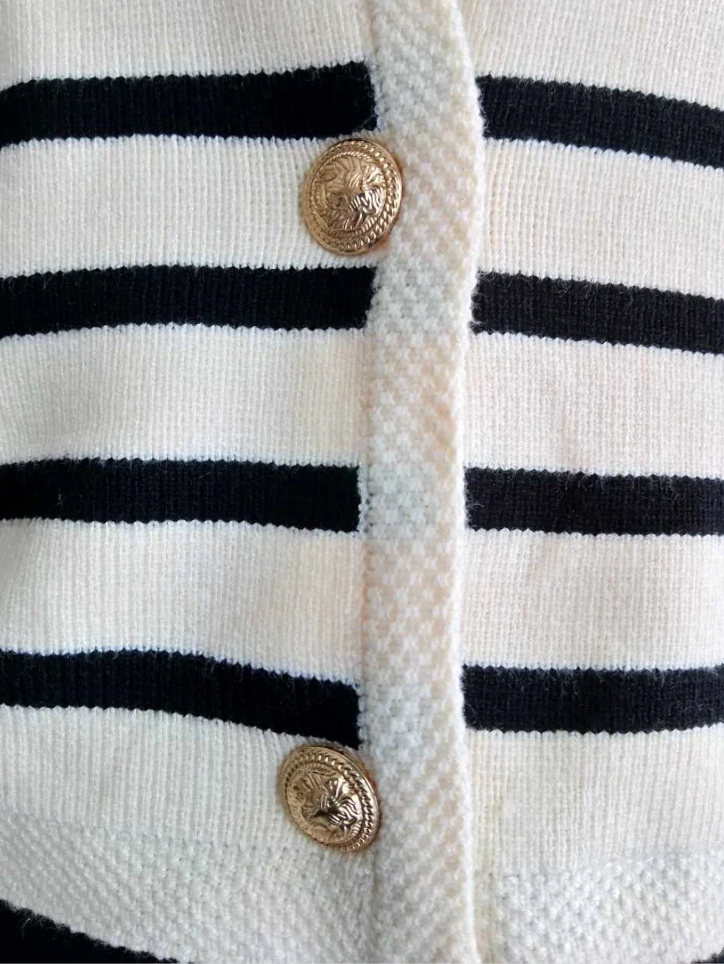 Cardigan BEIGE à rayures – Image 7