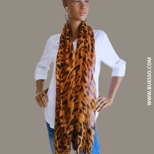 Foulard léopard chic et féminin