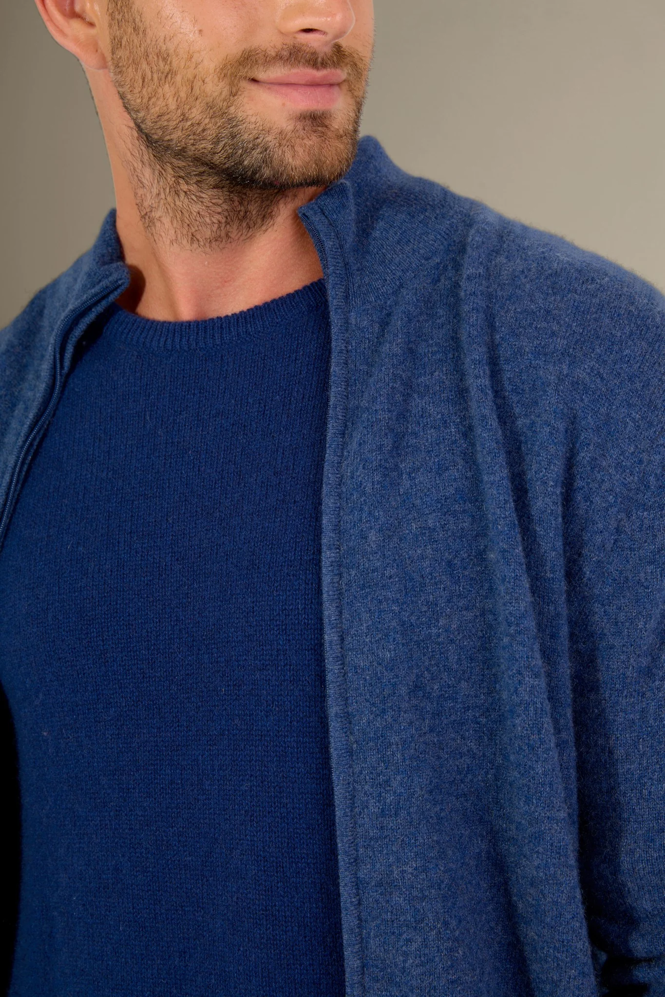 CODY gilet zippé col montant ocean chiné 100% cachemire – Image 3