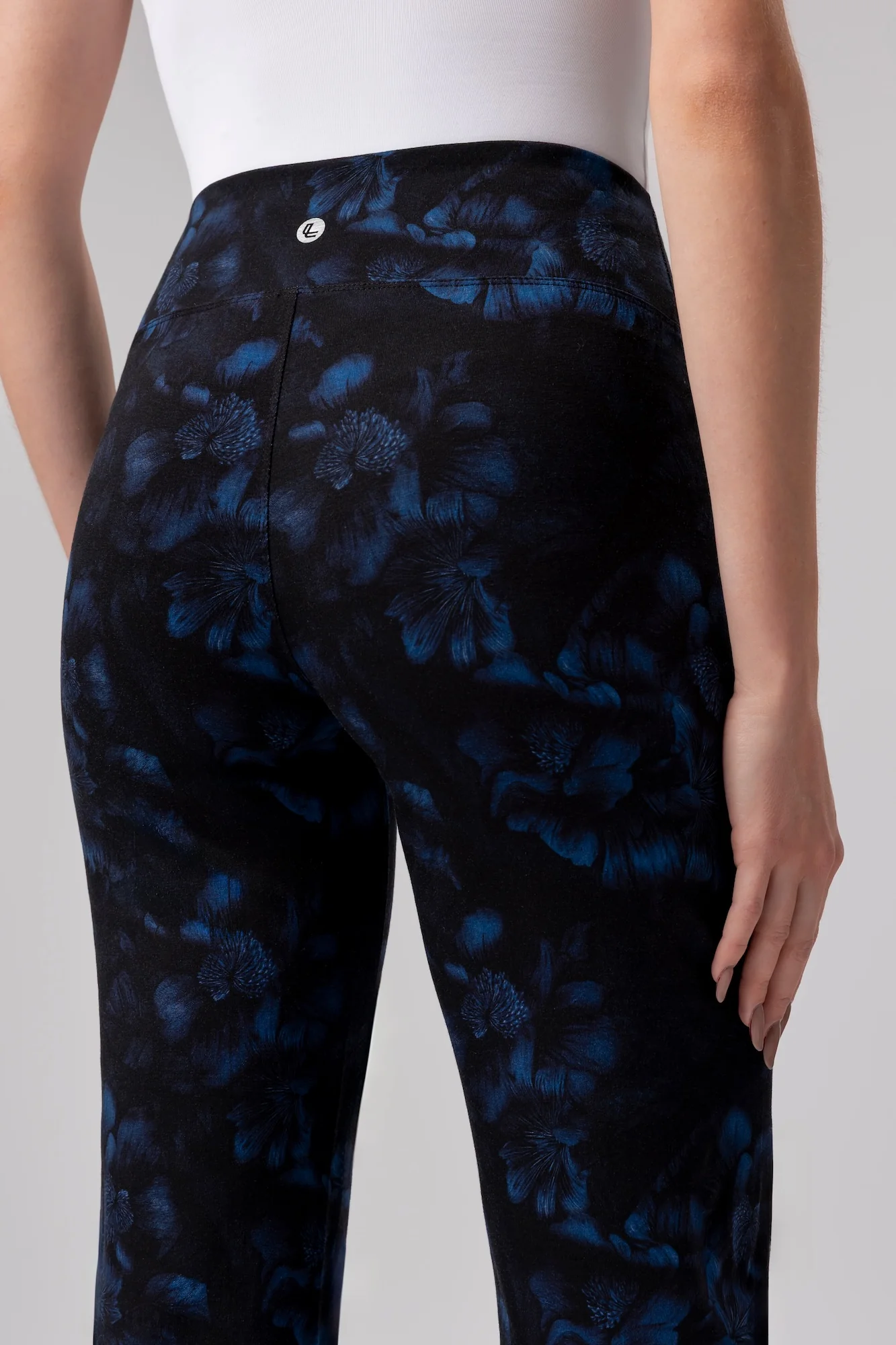 Melantha – Image 8