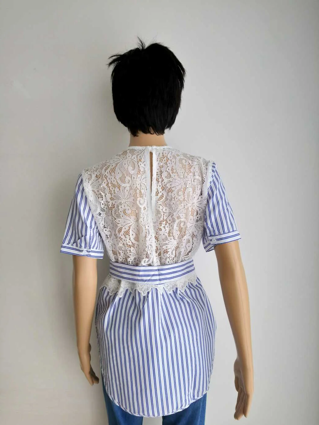 Blouse en dentelle BLEUE à rayures – Image 4