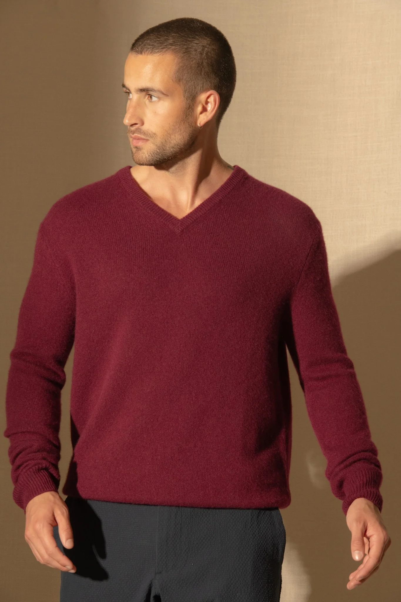 ENZO pull col v 4 fils bordeaux 100% cachemire – Image 2