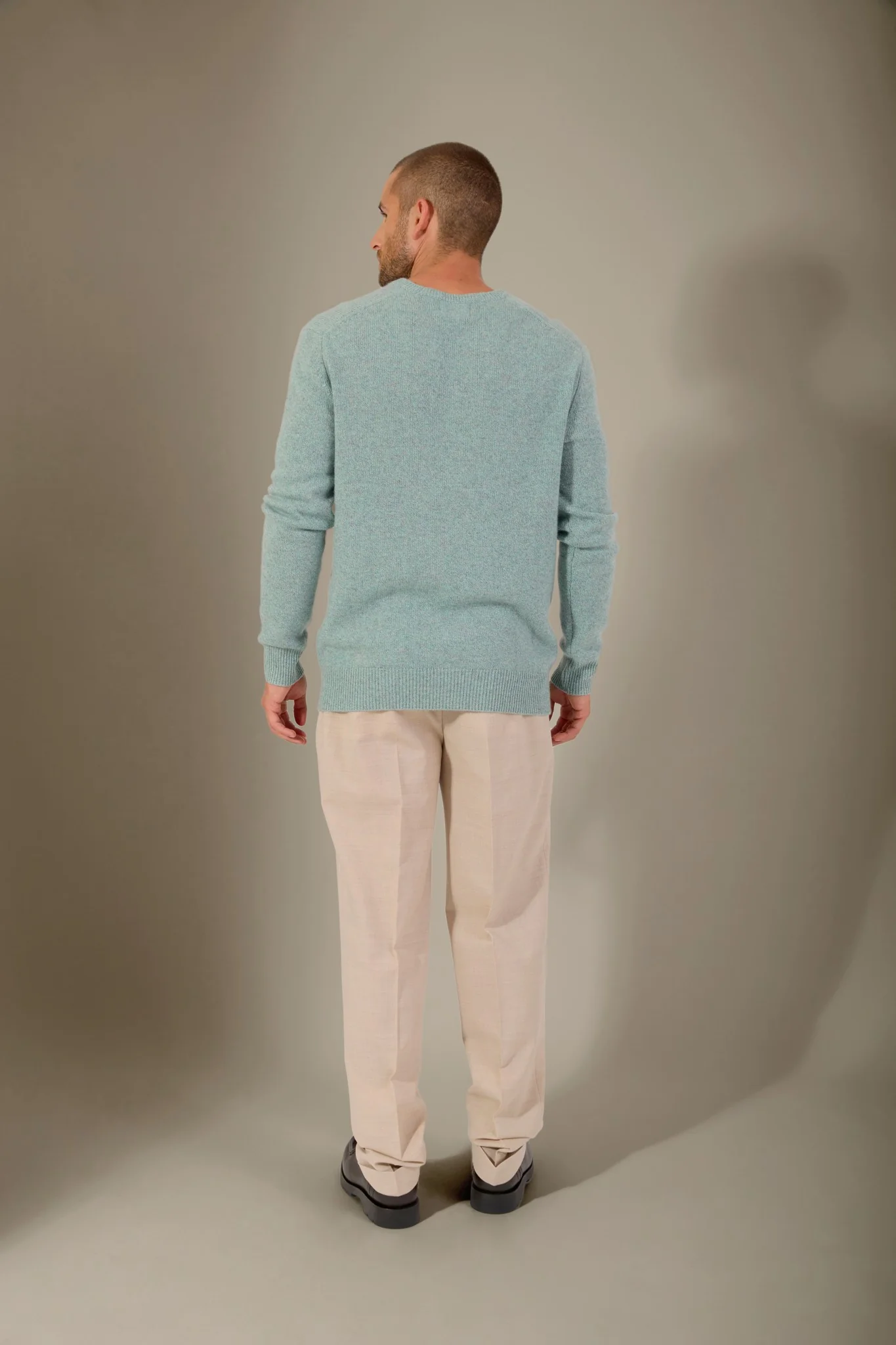 ENZO pull col v 4 fils céladon chiné 100% cachemire – Image 4