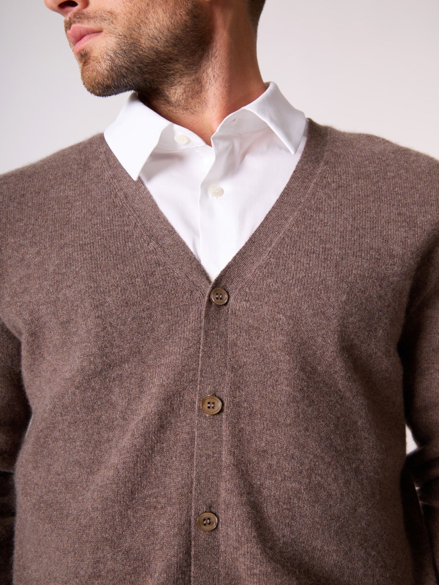 ERROL cardigan col v taupe chiné 100% cachemire – Image 6