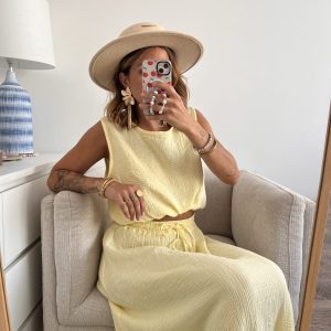 Ensemble jupe et top jaune