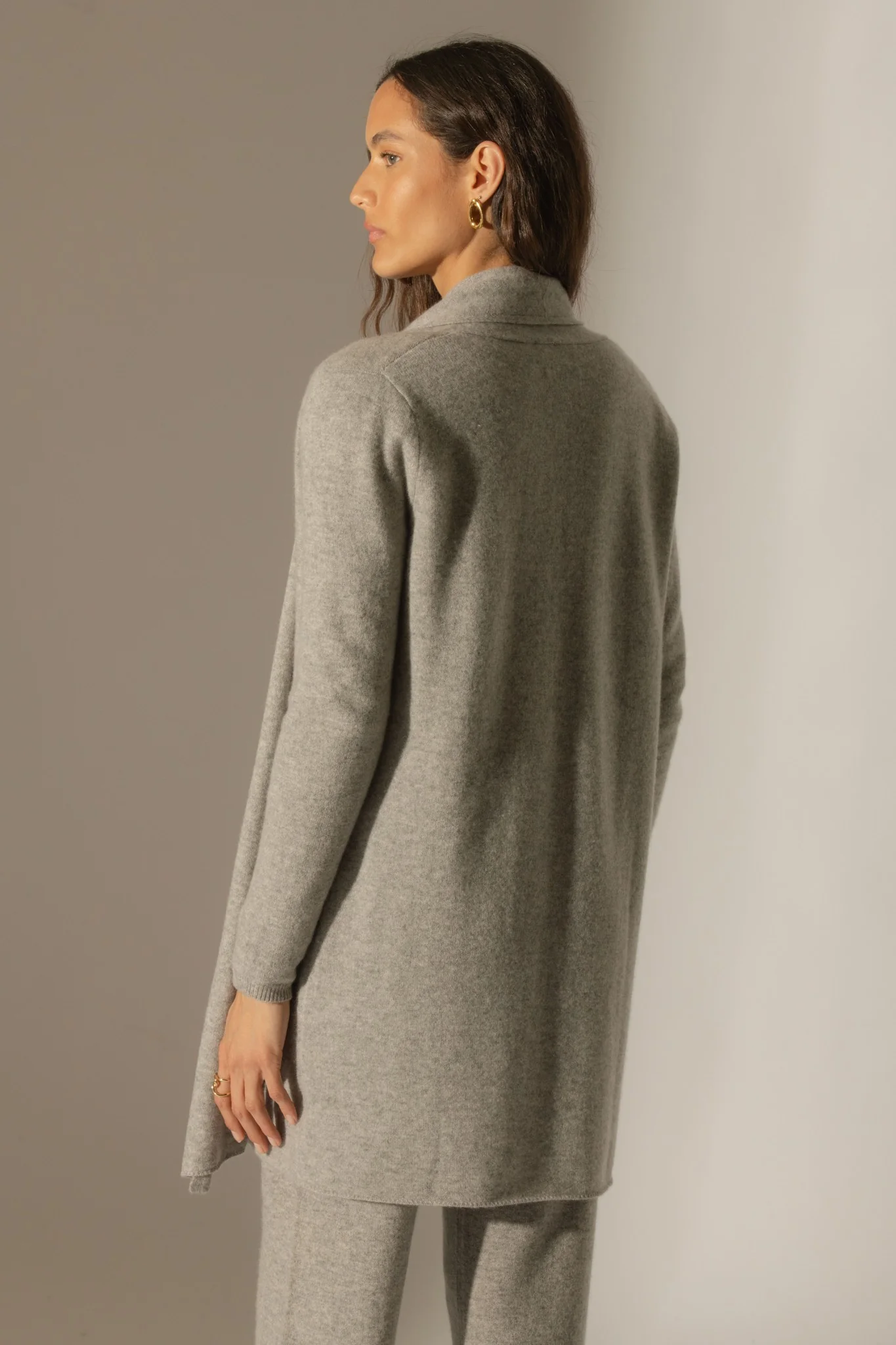 KARA veste longue ouverte col châle nuage chiné 100% cachemire – Image 2