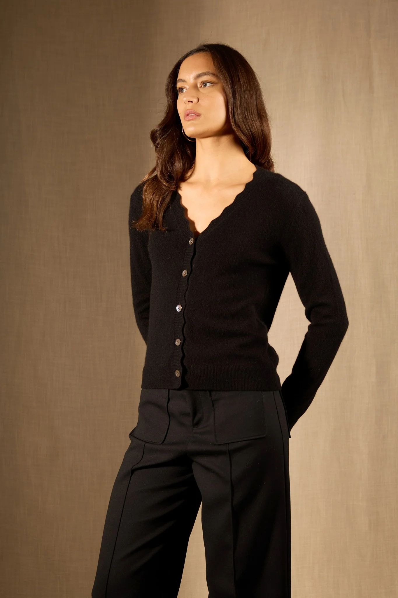 LEORA cardigan col v noir 100% cachemire