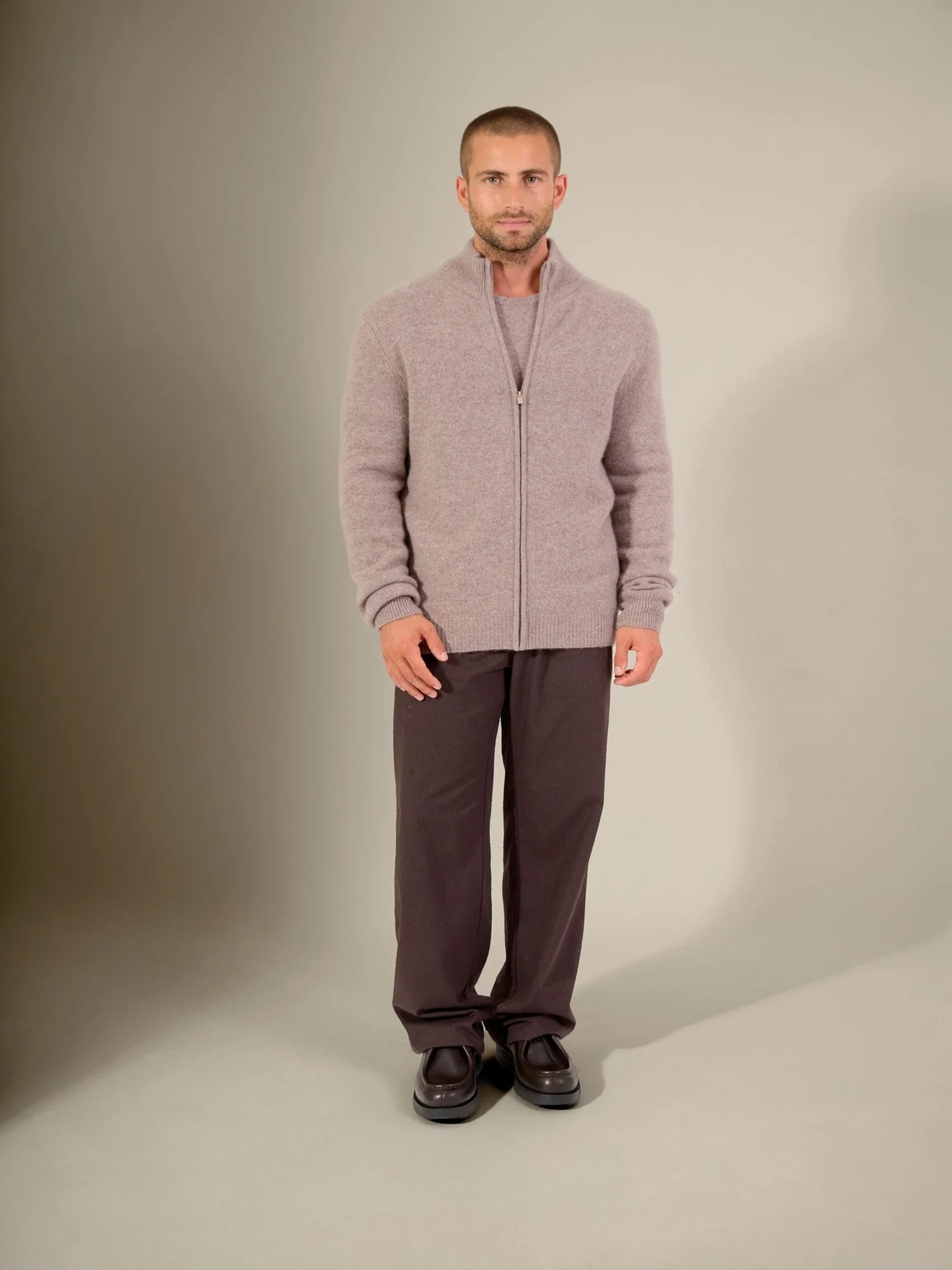 LEO gilet zippé col camionneur 4 fils caribou chiné 100% cachemire – Image 6