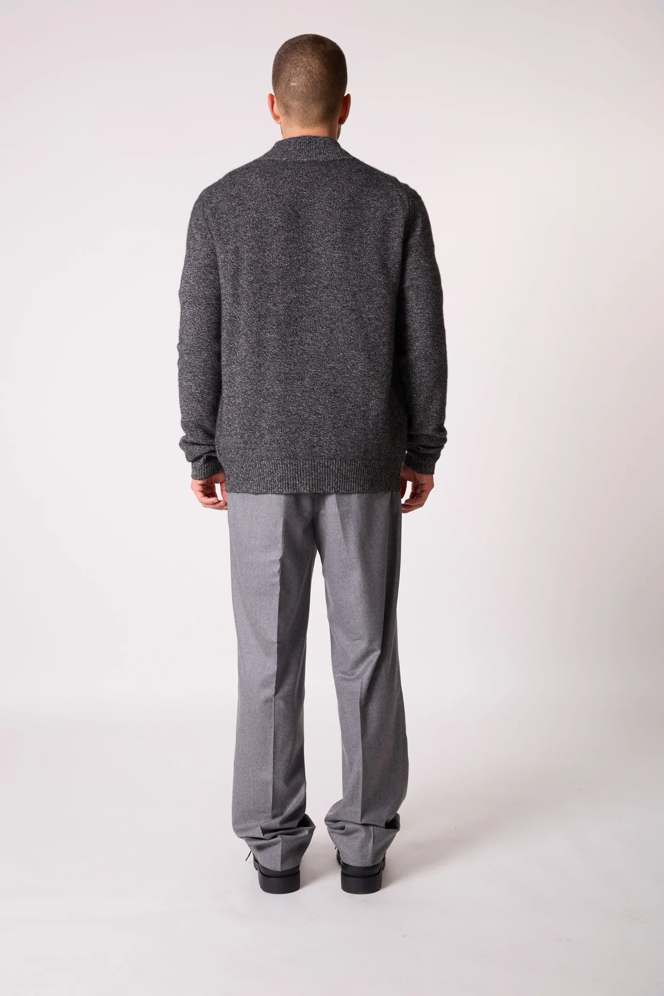 LEO gilet zippé col camionneur 4 fils noir/blanc 100% cachemire – Image 4