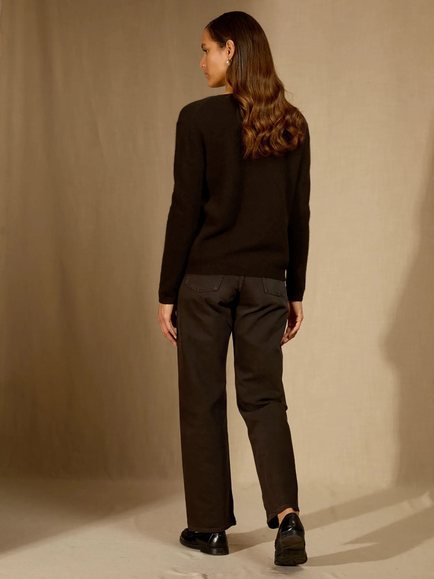 LINDSAY pull col bateau choco chiné 100% cachemire – Image 4