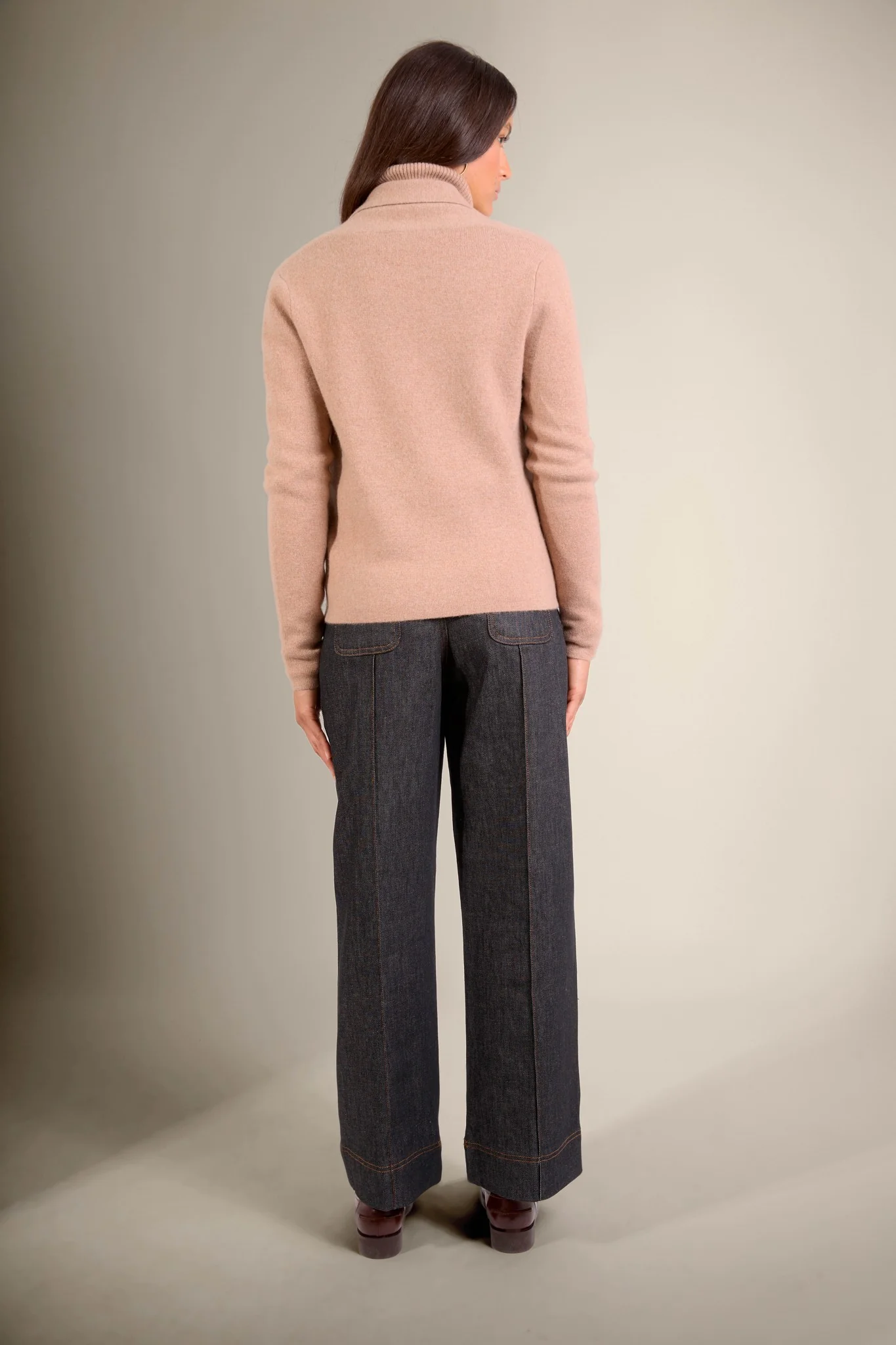 LUMIVIEL veste boutonnée col châle camel chiné 100% cachemire – Image 4