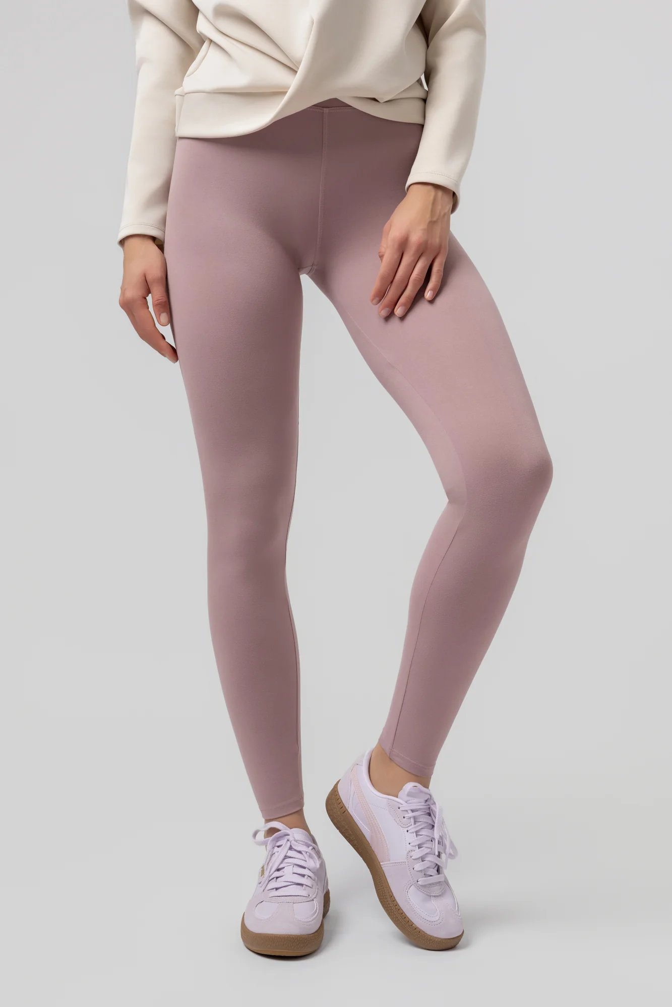 Leocadia – Image 2