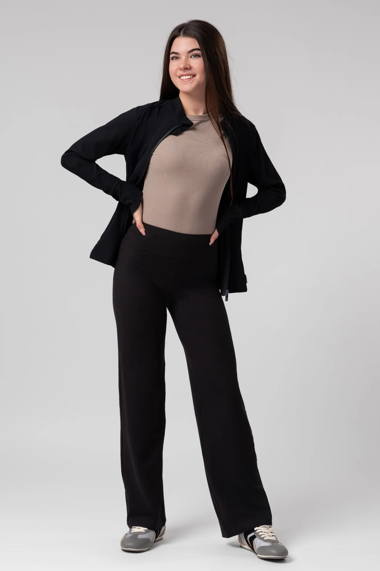 Black Widow – Image 8