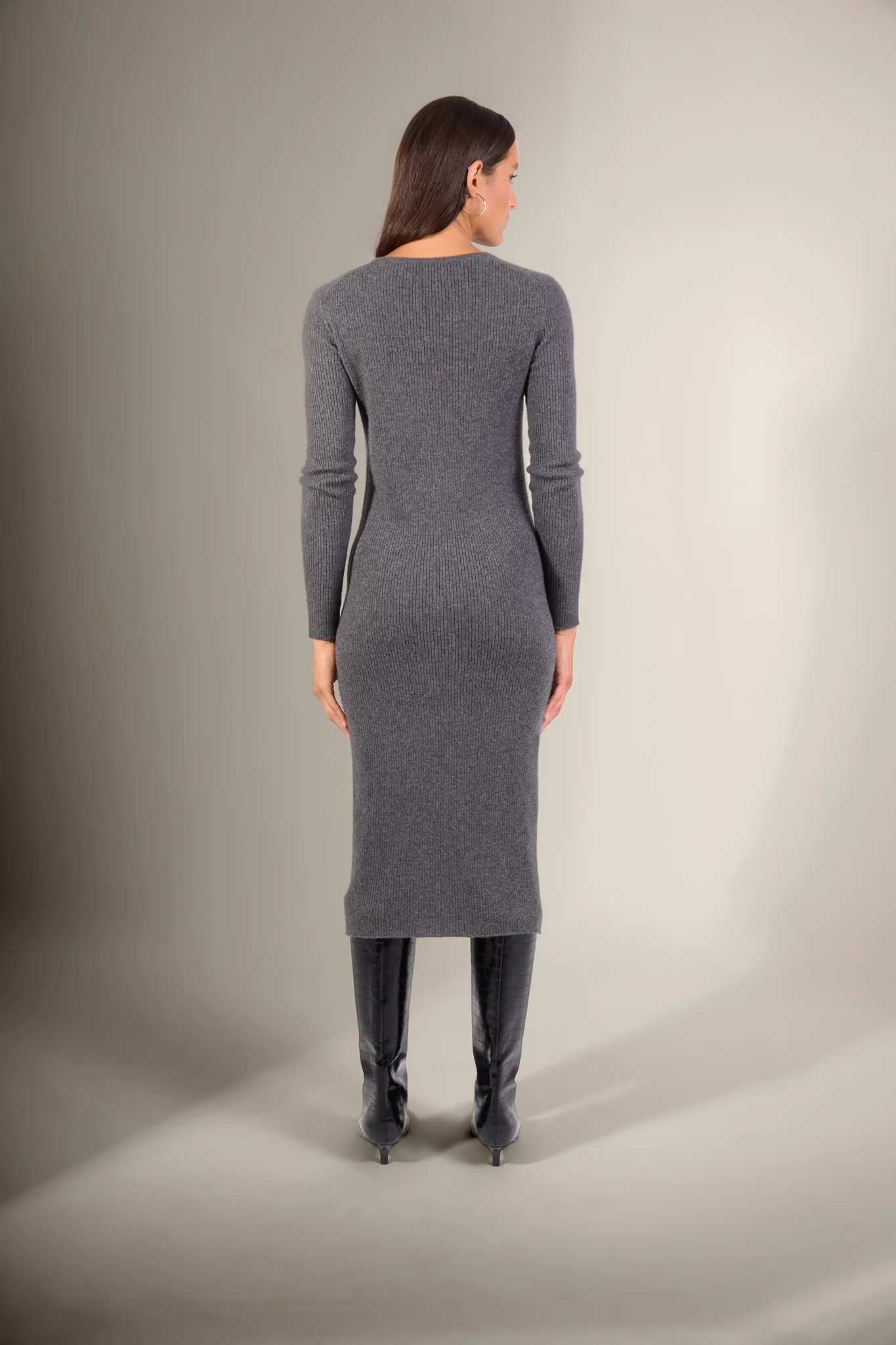 MARIA robe boutonnée col v anthracite chiné 100% cachemire – Image 4