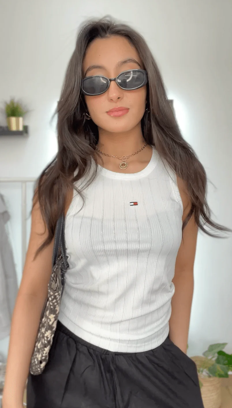 Top sans manches – Look minimal chic – Image 8