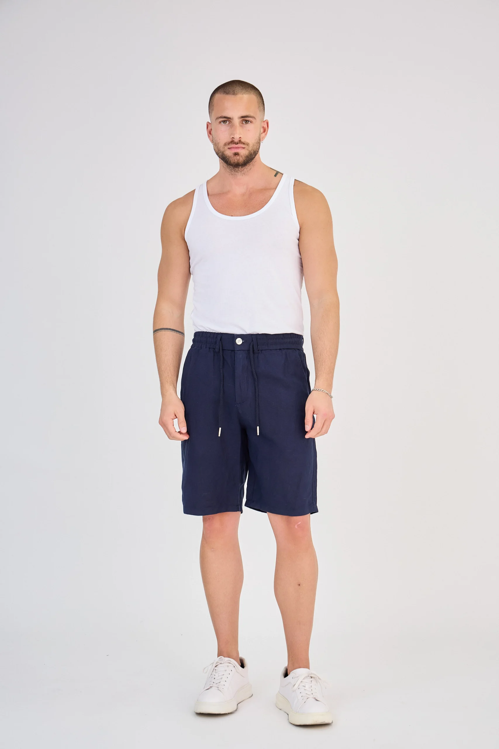 Short en Lin Bleu Marine – Image 2