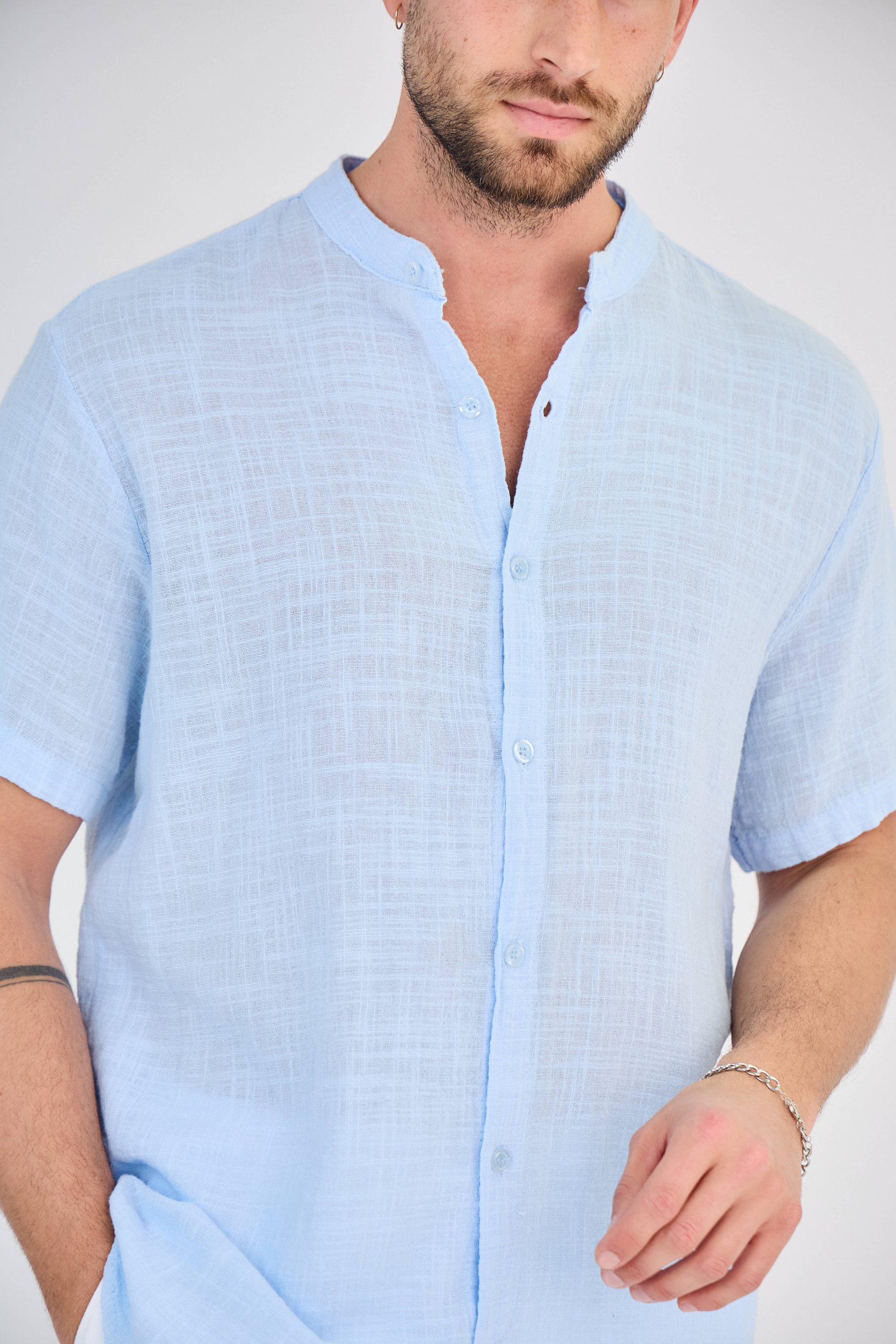 Chemise en Lin Manches Courtes Bleu Ciel – Image 7