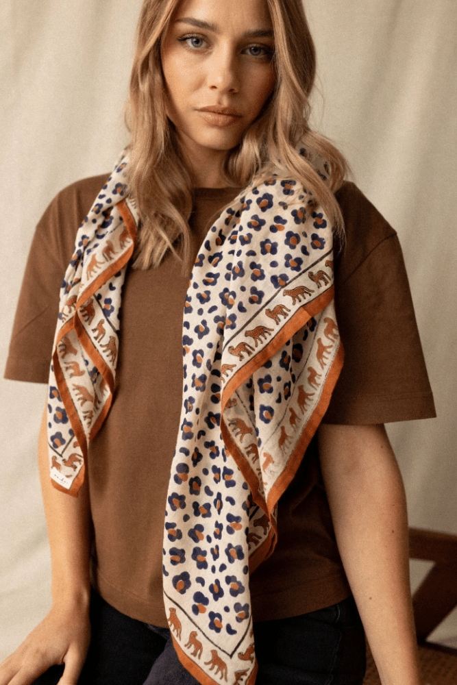 BIG FOULARD DUPATTA | Leopard Rust – Image 3