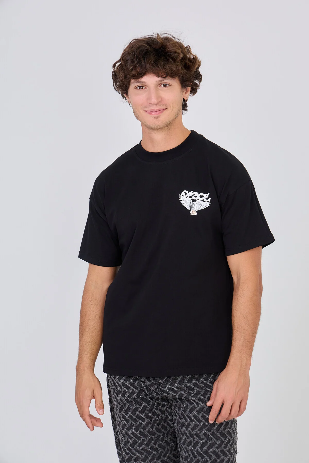 T-Shirt Noir "Peace" – Image 2